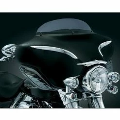 New 🔔 Kuryakyn Bat Brow For Harley Touring / Trike ⭐